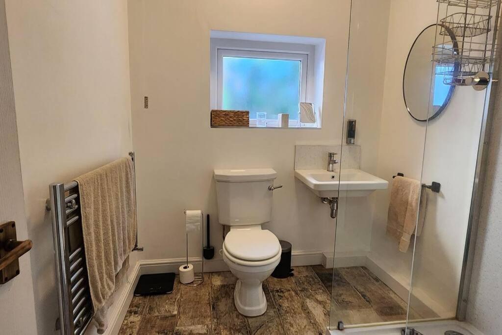 Spacious Guest Flat Near Roundhay Park Leeds  Exterior photo